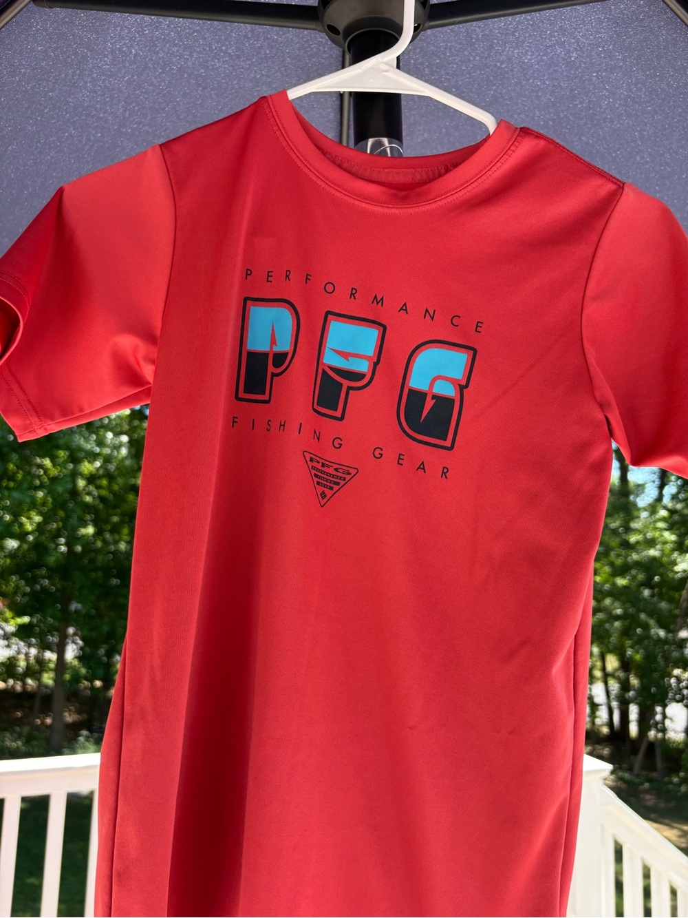 Performance Fishing Gear (PFG) Kids' Red Short Sleeve Tee
